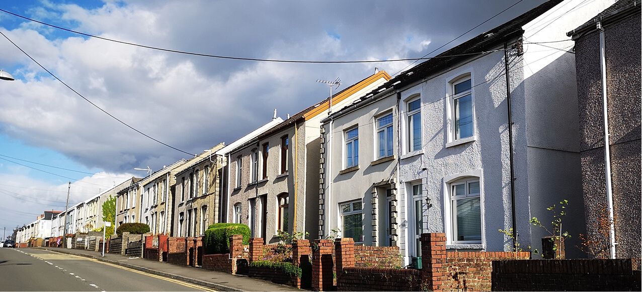 selling-house.jpg