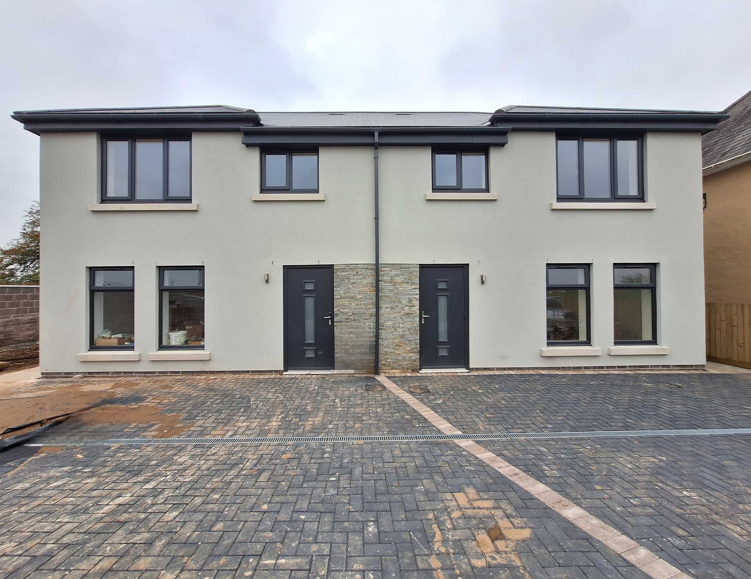 25 & 26 Fferm Goch, Llangan
